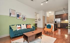 Beautiful Unit Near Med Center W/ Shopping Center