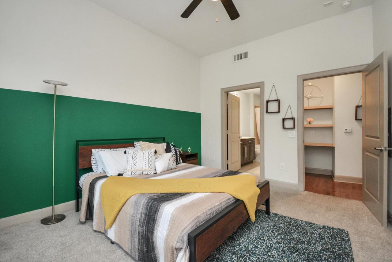 Beautiful Unit Near Med Center W/ Shopping Center Houston Exterior photo