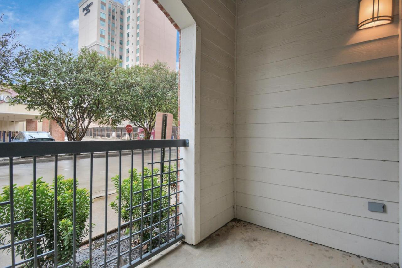 Beautiful Unit Near Med Center W/ Shopping Center Houston Exterior photo